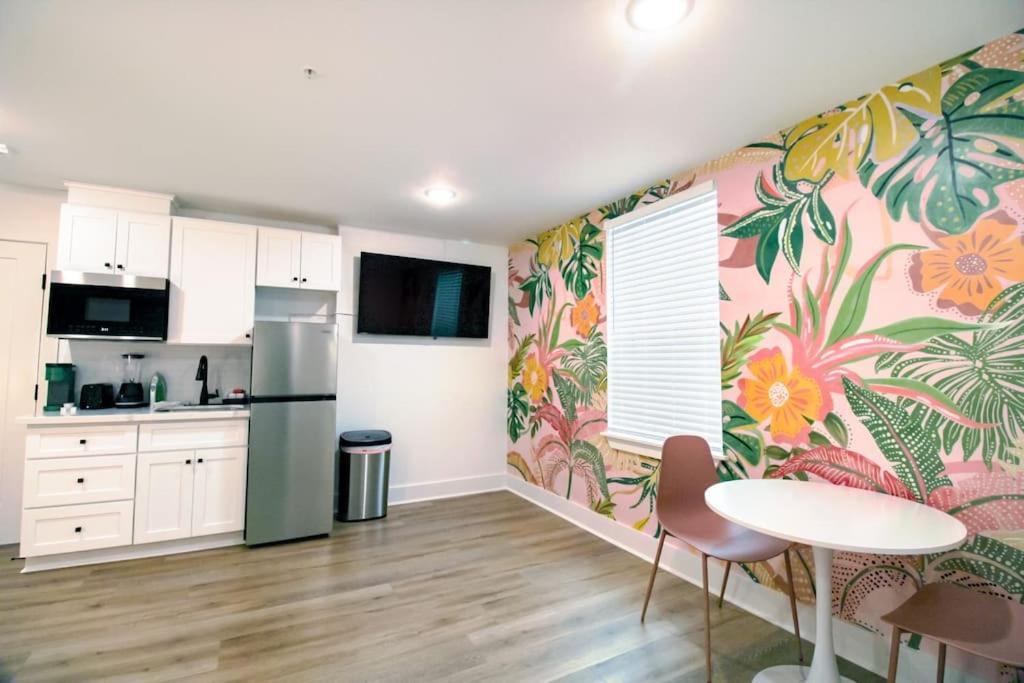 Summer Tropics Studio Apartment Two Queen Beds Galveston Ngoại thất bức ảnh