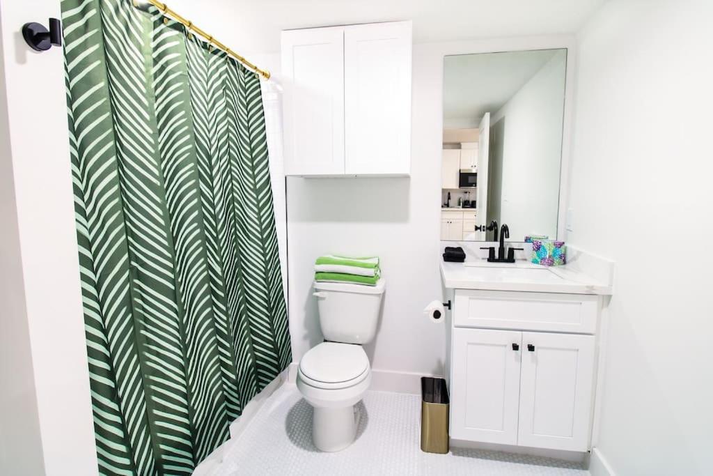 Summer Tropics Studio Apartment Two Queen Beds Galveston Ngoại thất bức ảnh
